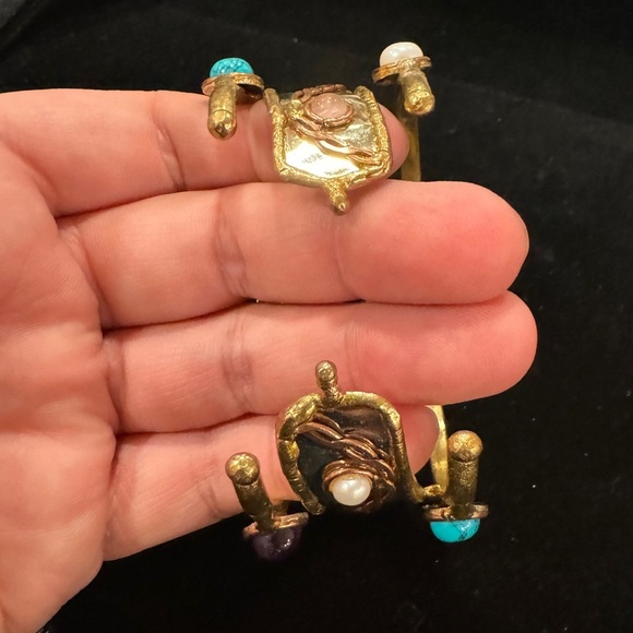 Stone Pearl Bangle Bracelet - Picture 11 of 13